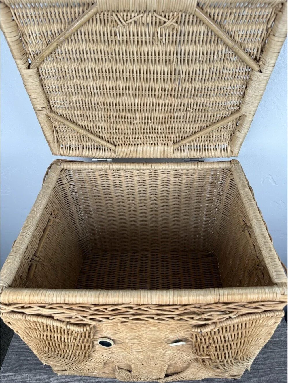 Vintage Wicker Rattan Elephant Storage Basket Hamper Trunk Boho Nursery MCM